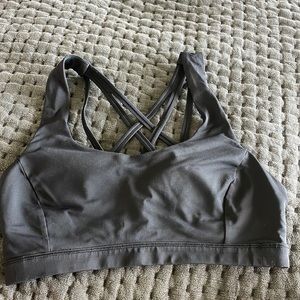 LuLuLemon free to be serene bra size 6